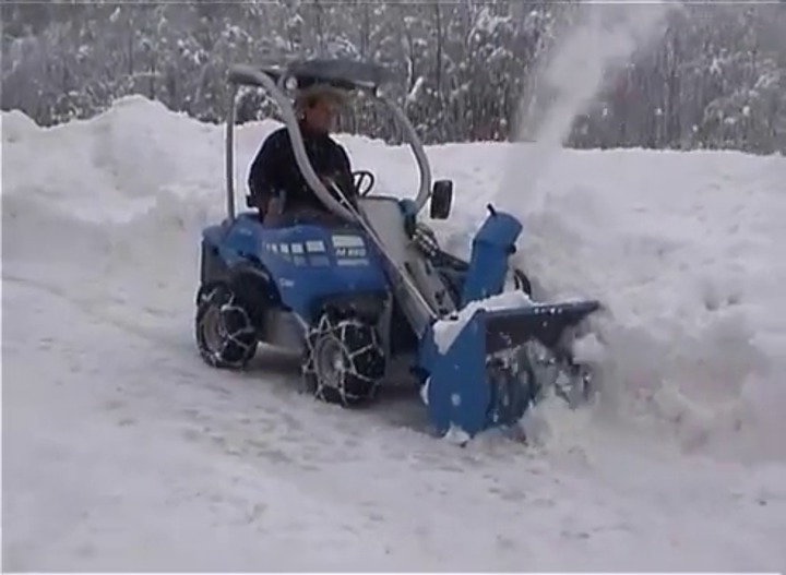 車載型除雪機 - MULTIONE s.r.l. 車載型除雪機 - MULTIONE s.r.l.